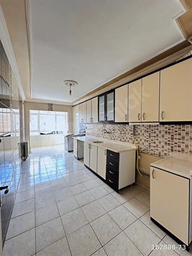 OSMAGAZİDE GÜZEL KONUMDA 3+1 DAİRE