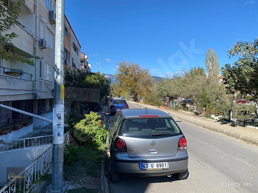 HERDEM'DEN DENİZE 100 METRE ARA KAT AYRI MUTFAK 3+1 SATILIK DAİRE