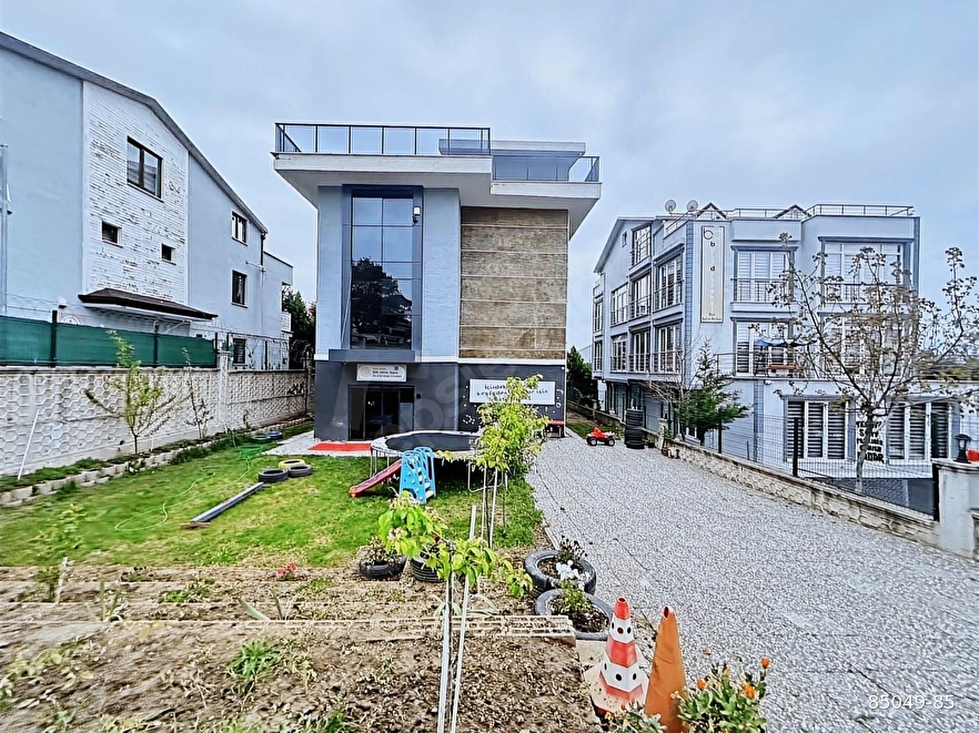 BATIKENT ÖZLÜCE SATILIK 520m2 KİRA GETİRİLİ TİCARİ VİLLA