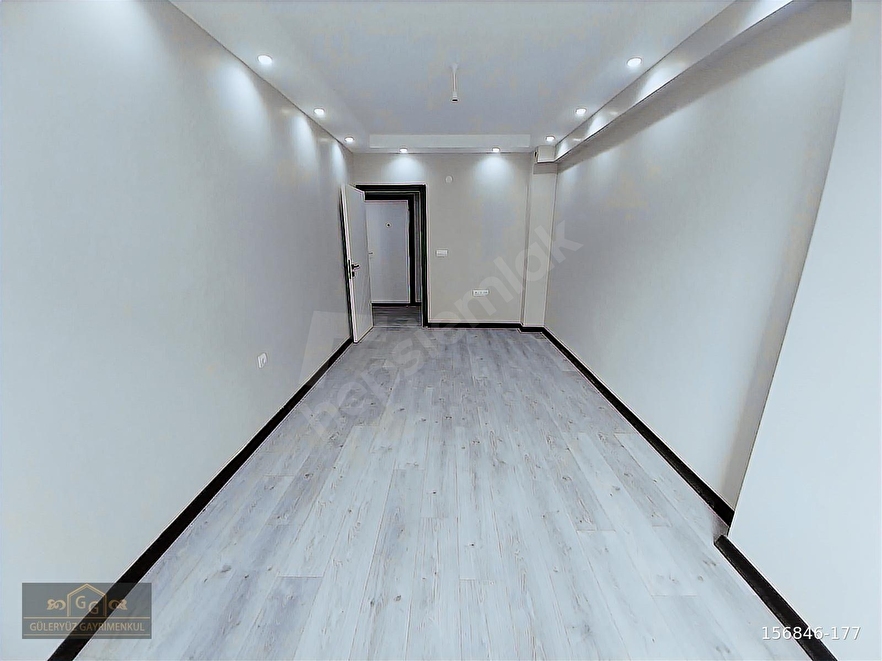 DELİKLİTAŞ ÇARŞI MERKEZ SIFIR ARAKAT GARAJLI ASANSÖRLÜ SATILIK 2+1 DAİRE