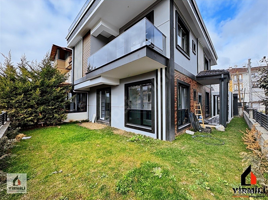 Kılıçarslan Mahallesi Müstakil 3+1 Oturuma Hazır Tripleks Villa