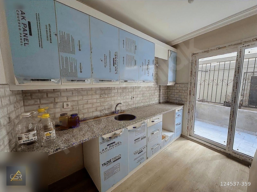 BOZYAKA SARIYER MAH 2+1 GİRİŞ KATI BAHÇELİ FULL TADİLATLI DAİRE