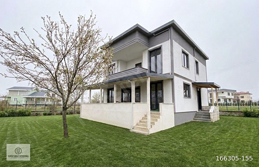 1800m² Arsa Üzerinde-Ordu Merkez'e 6 KM-%80 Tamamlanmış Villa !