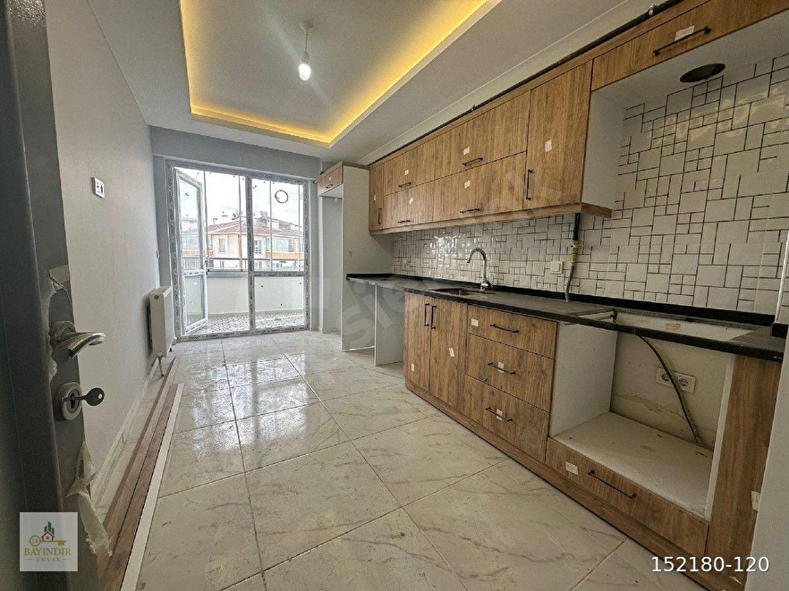 SAĞLIK MAHALLESİNDE SIFIR LÜKS ARAKAT 2+1 DAİRE