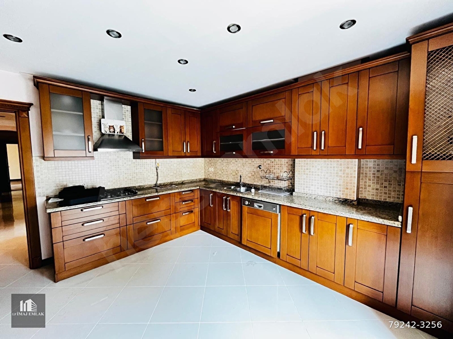 LF İMAJ KAZASKER SUADİYE 4+1 SINIRINDA YENİ BİNA 155M2 NET BALKONlU KATTA TEK EBEVEYNLİ