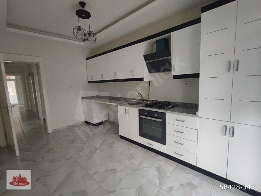ZEKİ'DEN KAVAKLIK MERKEZDE PARKA NAZIR SATILIK 2+1 DAİRE