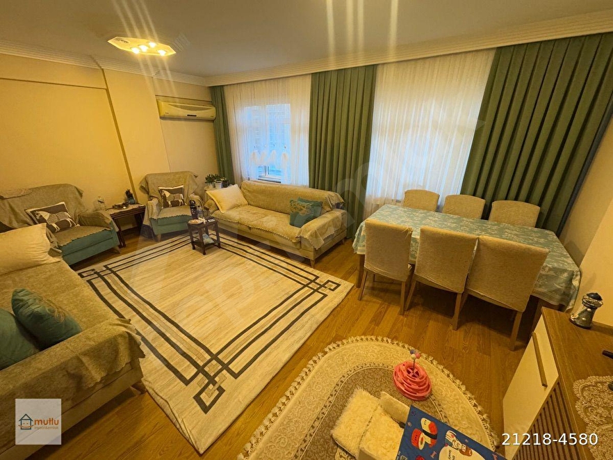 BAHÇELİEVLER İŞ BANKASI YAKINI GÜNEY CEPHE ASANSÖRLÜ ARAKAT 3+1 MASRAFSIZ SATILIK DAİRE