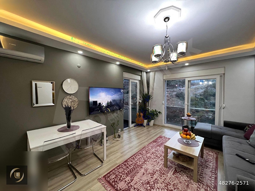 KONYAALTI HURMA HAVUZLU SİTE İÇİNDE KATTA SIFIR EŞYALI 1+1