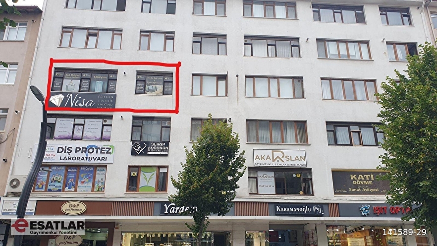 ŞEHRİN MERKEZİNDE İZZET BAYSAL CADDE CEPHELİ EVKUR KARŞISI  3+1 DAİRE