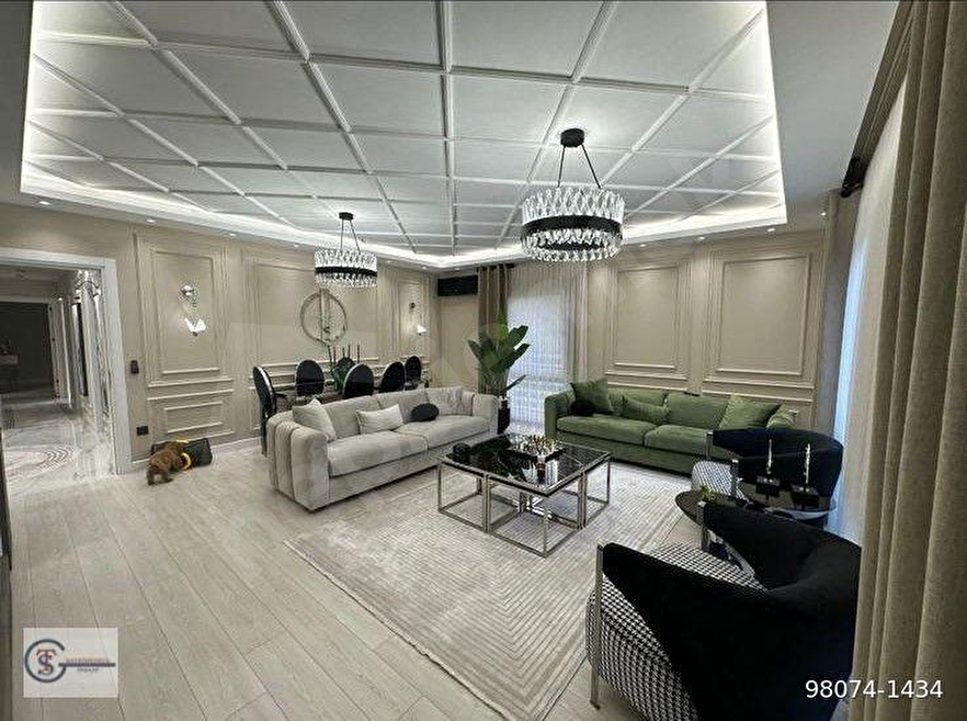 Bağcılar Mimari Tasarımlı Havuz Cephe Büyük M2 Kiralık 4+1 Daire