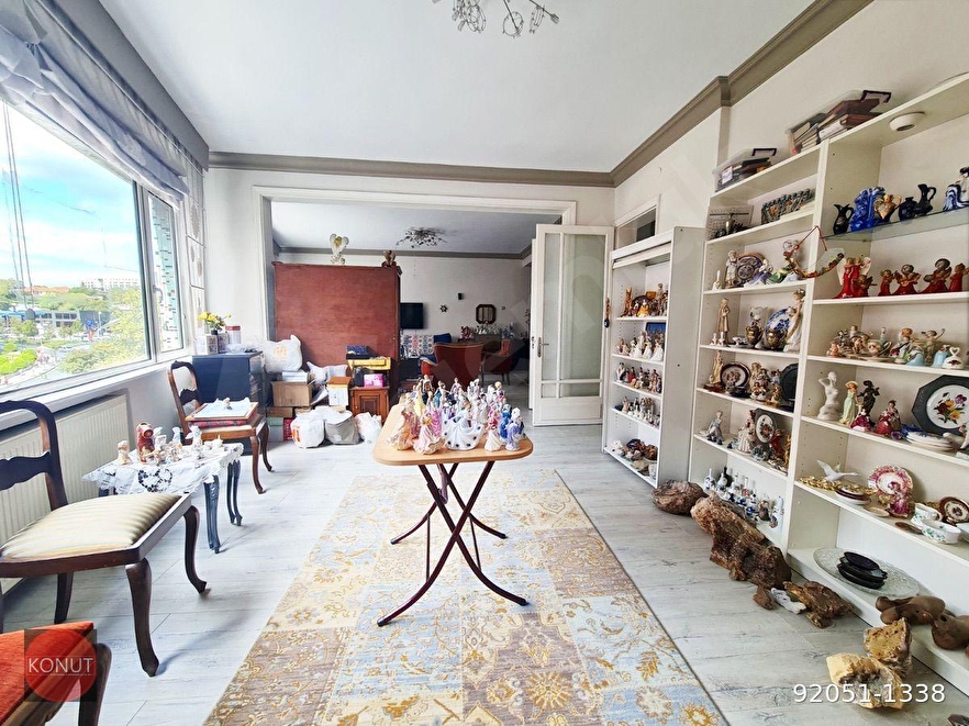 Şişli Sıracevizler Cad 150 m2 net Asansörlü 3+1 Daire