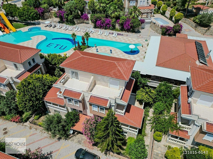 ALANYA İNÇEKUM'DA 3+1 ÖZEL BAHÇELİ MOBİLYALI DOĞAYLA İÇ İÇE MUHTEŞEM VİLLA