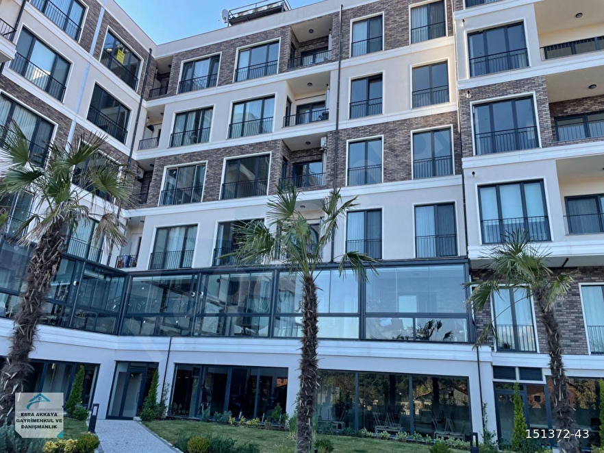 LOTUS GÖKTÜRK SİTESİ FIRSAT SATILIK BAHÇE TERASLI 1+1 DAİRE