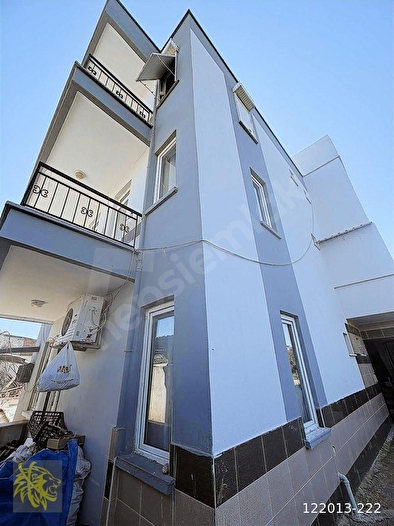 ACİL ŞELALEDE SATILIK 3 KATLI BİNA 3 ADET 160 m