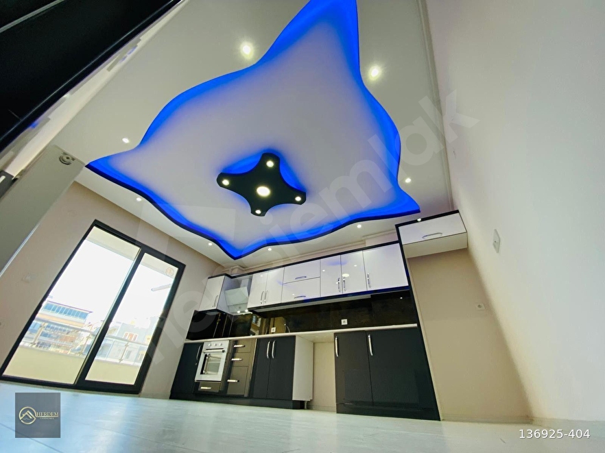 HERDEMDEN AKÇAY ALTINKUMDA DENİZE 700 MT DOĞALGAZLI 1+1 DAİRE