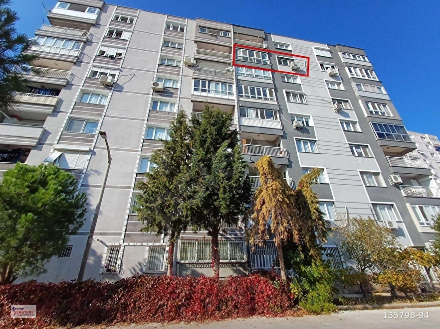 Çiğli ,İzkent Mah.de Muhteşem Manzaralı Satılık 2+1 Daire