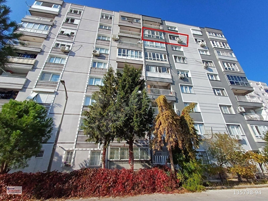 Çiğli ,İzkent Mah.de Muhteşem Manzaralı Satılık 2+1 Daire