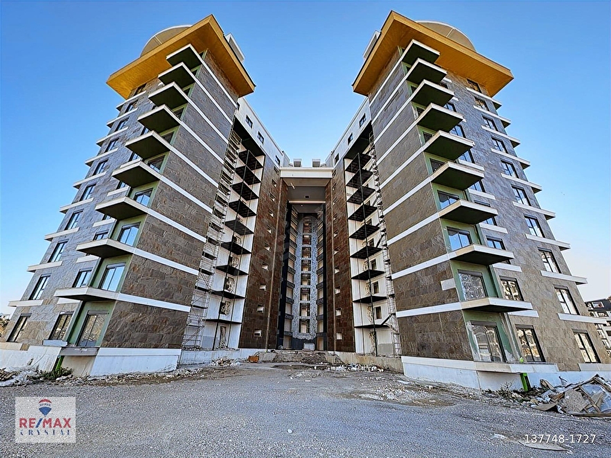 PARADİSE' DE 8.KAT FULL MANZARALI 1+1 DAİRE