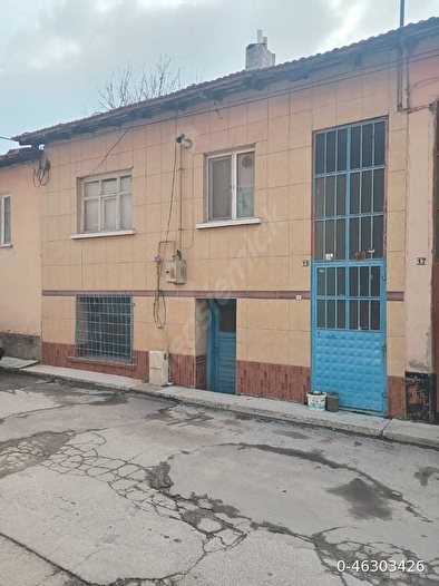 Kütahya'da, Kentsel Dönüşüm Rezerv Alanındaki Kelepir MÜSTAKİL BAHÇELİ EV Sahibinden SATILIKTIR!