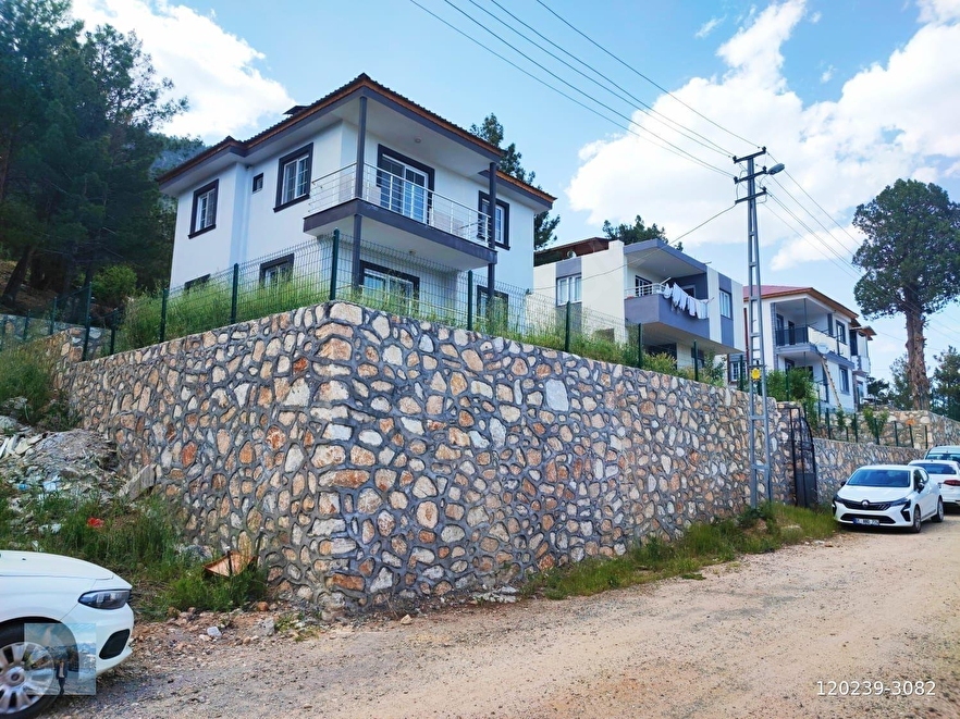 KAR EMLAKTAN YENİ KONACIK YAPITAŞ SİTESİ ÜZERİ 4+1 SATILIK VİLLA