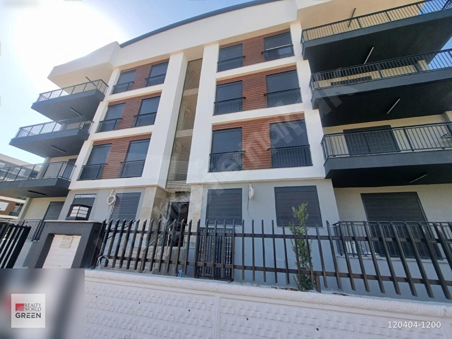 DÖŞEMEALTI BAHÇEYAKA'DA EBEVEYN BANYOLU, LÜKS SATILIK 2+1 DAİRE