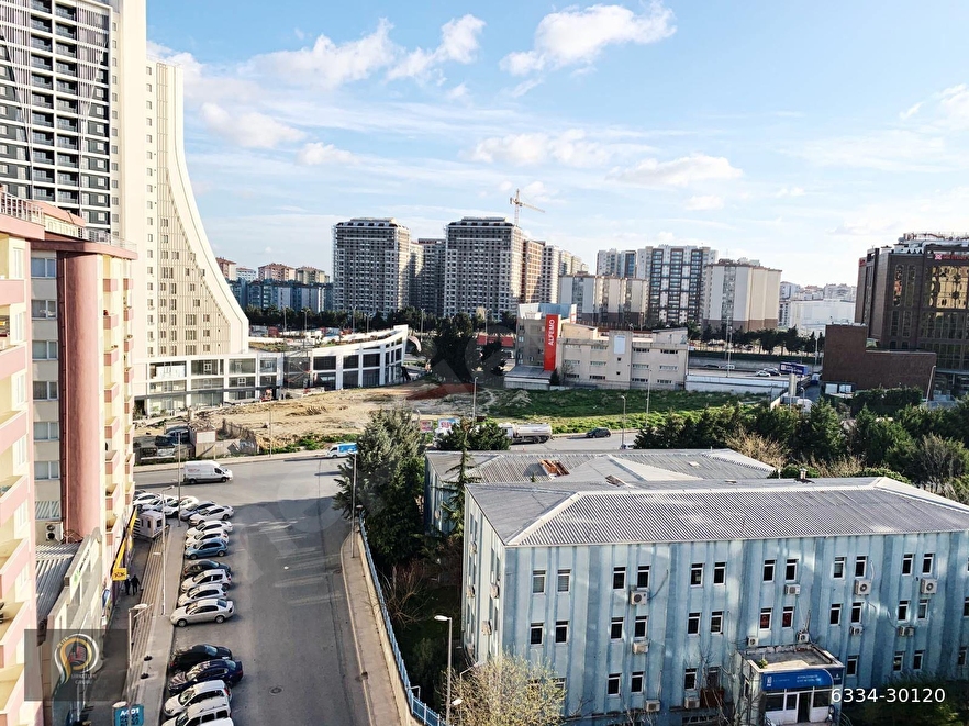 Beylikdüzü Petek`ten İski Yanı Full Lüks Tadilatlı  E5 Manzaralı Metrobüs Yakını Satılık  Dublex