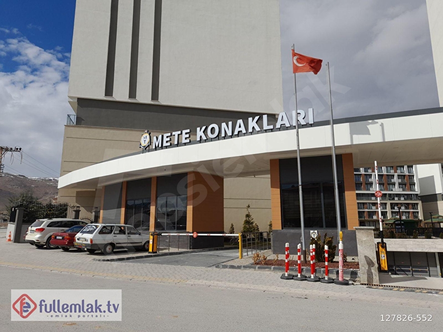 METE KONAKLARINDA KUZEY GÜNEY CEPHE SON KAT 4+1 DAİREMİZ SATILIK