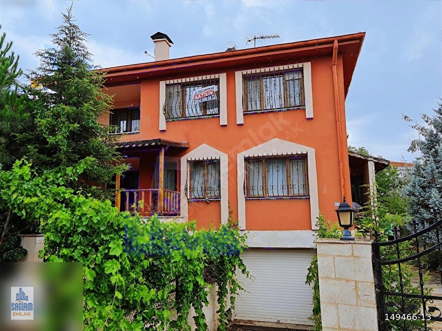 SAĞLAM EMLAKTAN SATILIK TRİBLEKS VİLLA