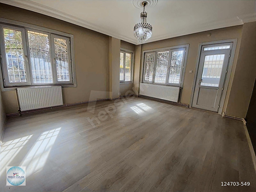 GÜVENEVLERDE İÇERİSİ TAMAMEN YENİLENMİŞ 3+1 FIRSAT DAİRE