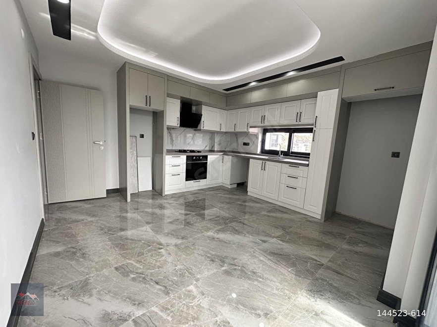 GÖÇERLER 3+1 ULTRA LÜX İŞÇİLİK ŞEHİR MANZARALI SATILIK DAİRE