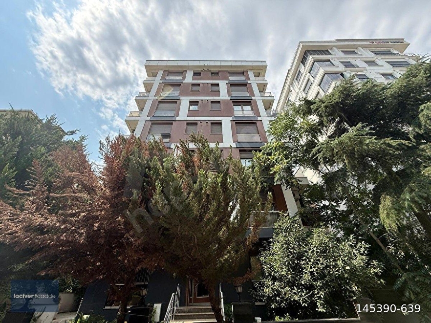 LACİVERTCADDE SUADİYE EMİNALİPAŞA BAHÇE KULLANIMLI 1+1