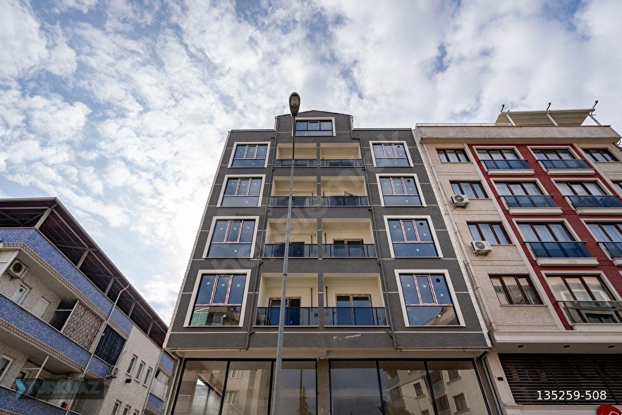 Beşevler Yıldırım Caddesi'nde 2+1 Satılık Ara Kat Sıfır Daire