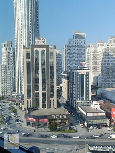 Beylikdüzü Beykent'te Metroya Yakın, Manzaralı 2+1 Daire