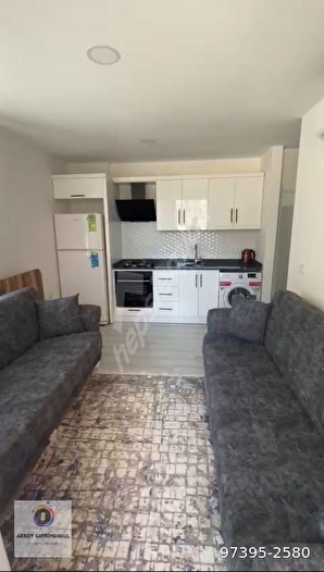 AVSALLAR MERKEZDE FUL EŞYALI DAİRE 1.KAT 1+1 60M2 İSKANLI DENİZE 1 KM MESAFEDE