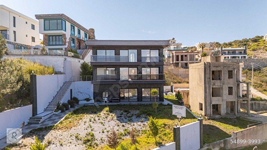 Milas Boğaziçi'nde Full Deniz Manzaralı Tam Müstakil  Villa