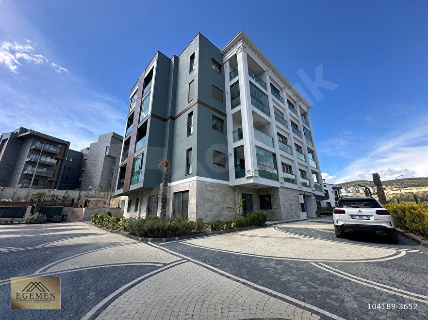 KUŞADASI EGE MAHALLESİNDE 2+1 SATILIK DAİRE