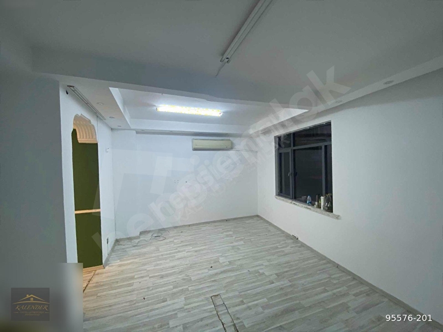 KALENDER EMLAKTAN ESKİ CAMİ MAHLLESİNDE 2+1 115m2 SATILIK DAİRE
