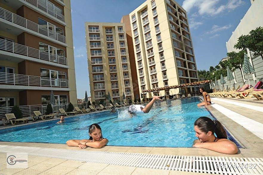 Bağcılar Site İçi Havuz Cephe Bakımlı Büyük M2 Satılık 3+1 Daire