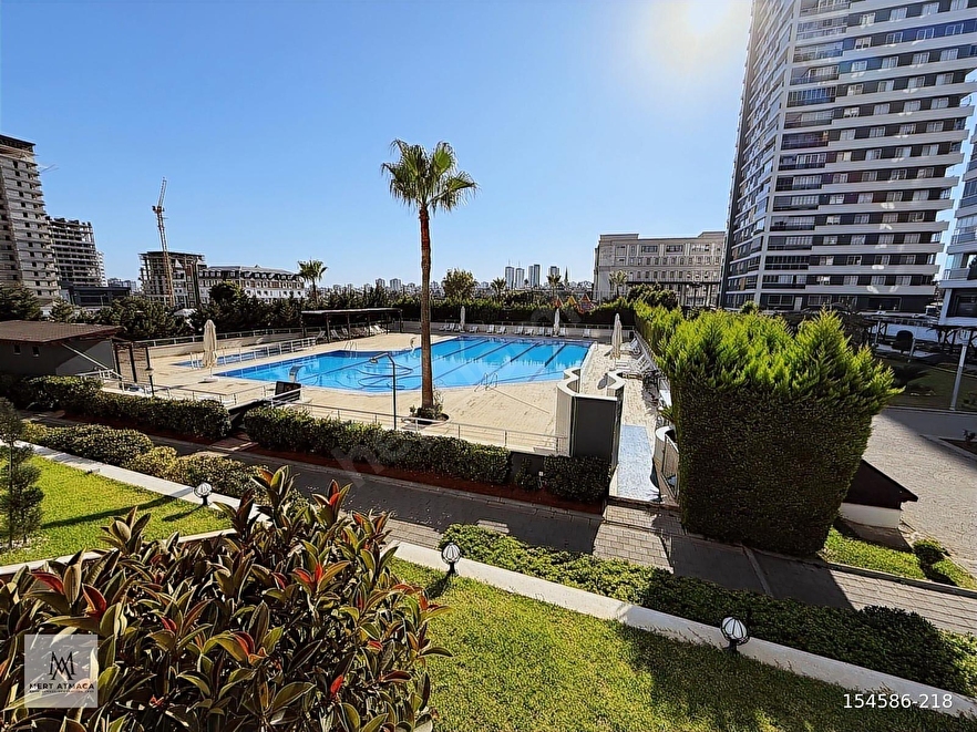 HUZUREVLERİ SİTE İÇERSNDE 4+1 AÇIK MTFK SATLIK FIRSAT DAİRE