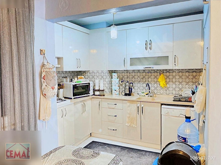 CEMAL EMLAK BURSA YILDIRIM SETBAŞI NAMAZGAH UMURBEY MEVKİİ KONU