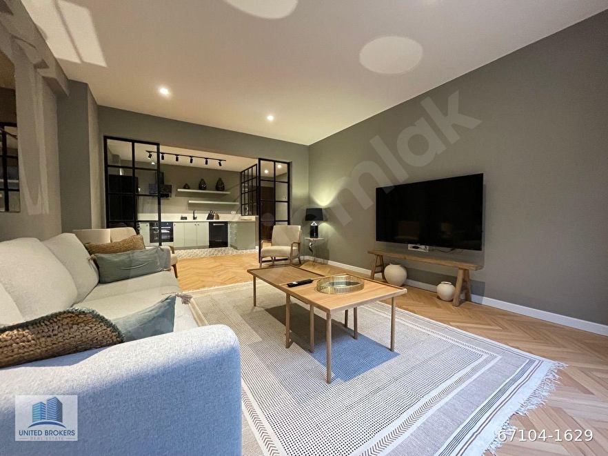 VALİKONAĞI'NDA İÇİ SIFIRLANMIŞ SATILIK BAHÇELİ DAİRE!