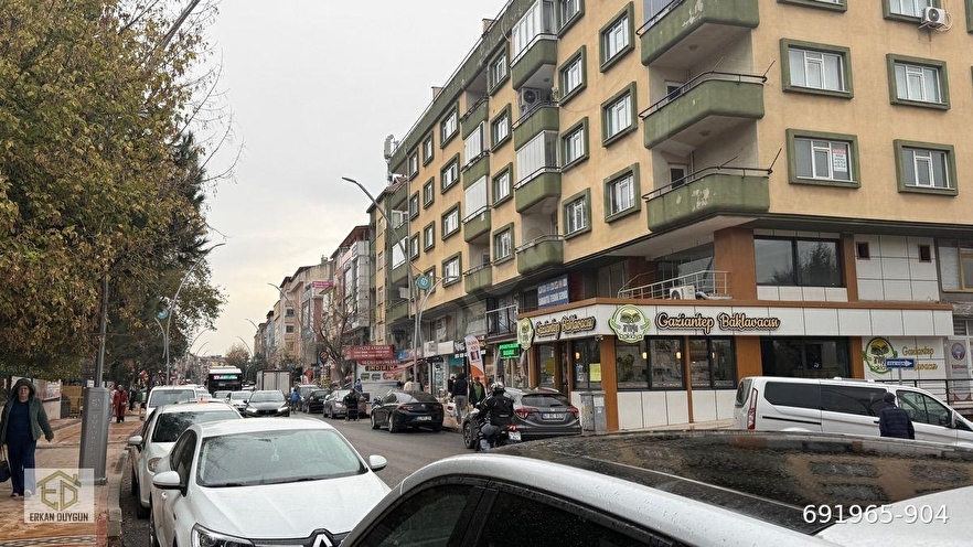 MİMARSİNAN MAH.ÇARŞI MERKEZLİ 3+1 ODALI 165-m2