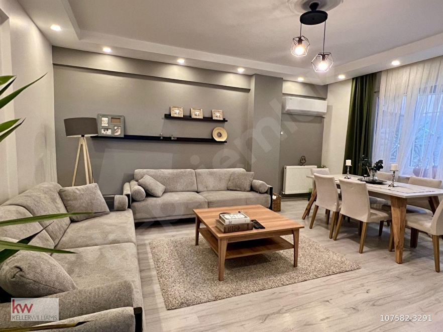 Kw'den Şişli Fulya Uygar Sokak'ta Bakımlı Satılık 3+1 Daire