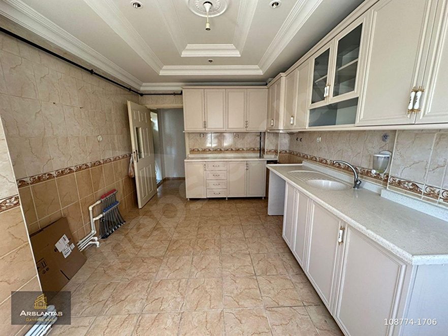 163 Square Meters Apartment For Rent in Merkez, Karaman hepsiemlak
