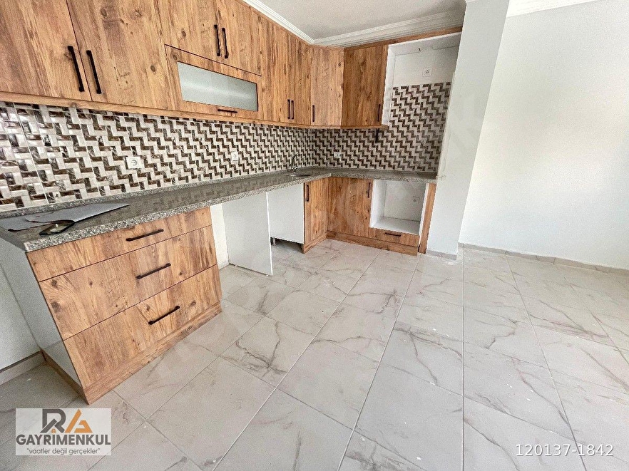 RA GAYRİMENKUL ANIT MAHALLESİ SATILIK 1+1 DAİRE