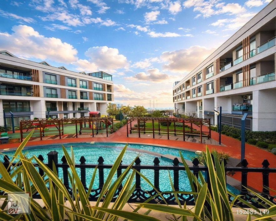 YAŞAM VADİSİNE KOMŞU HAVUZLU LÜKS SİTEDE ÖZEL 3+1 DAİRE-NUEV