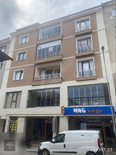 MEMİŞOĞLU EMLAK'TAN SATILIK ÇARŞI İÇİNDE ASANSÖRLÜ YENİ DAİRE