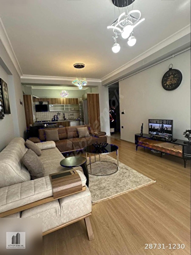 BEŞKAVAKLAR D-100 CEPHELİ 90M2 LÜX SIFIR EŞYALI GÜNEY CEPH 3.KAT