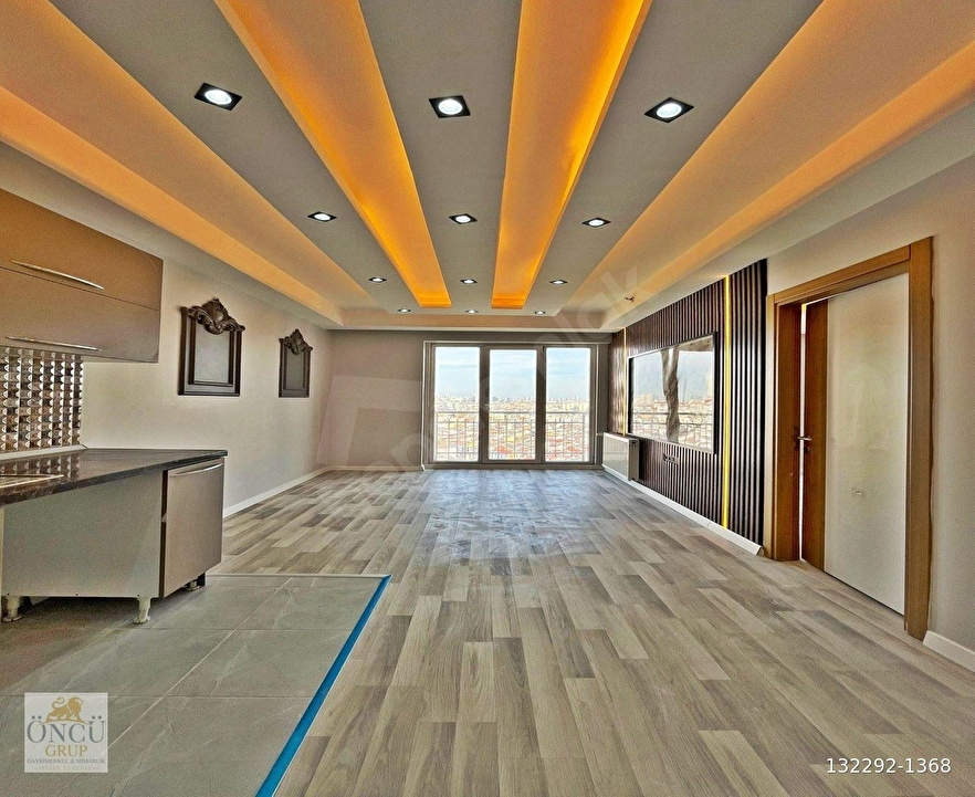 BEYLİKDÜZÜNDE METROBÜSE YAKIN SİTE İÇİNDE SATILIK DAIRE