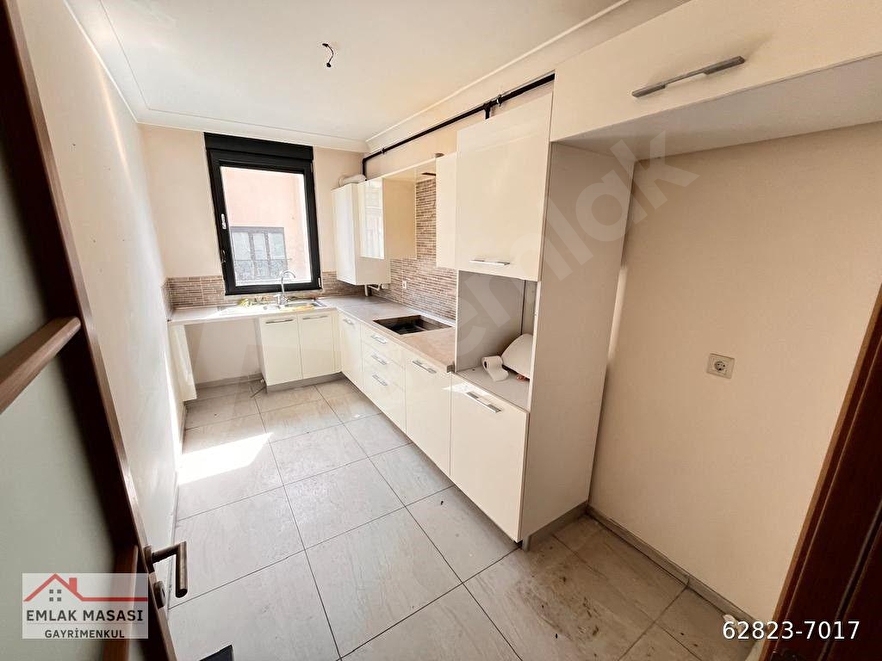 Acıbadem Caddesi Üzerinde Yeni Binada 3+1 Daire EMLAK MASASI